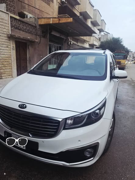 كيا كرنفال 2015 - صورة 1