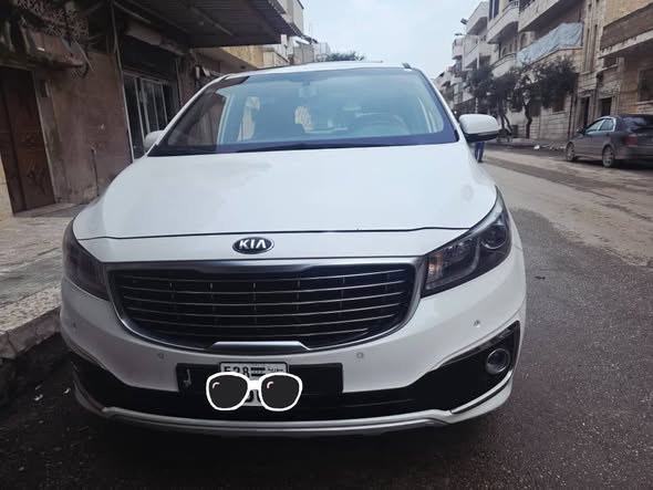 كيا كرنفال 2015 - صورة 2