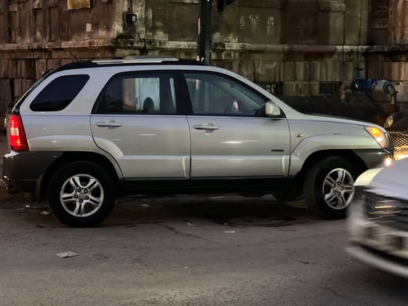 كيا سبورتاج 2005 - صورة 2