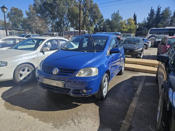 فولكس فاغن فوكس 2006 - صورة 1