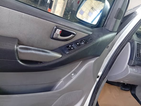 هيونداي H1 2009 - صورة 2