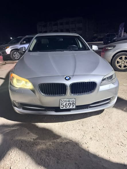 بي ام ٥٢٠ 2011 - صورة 3