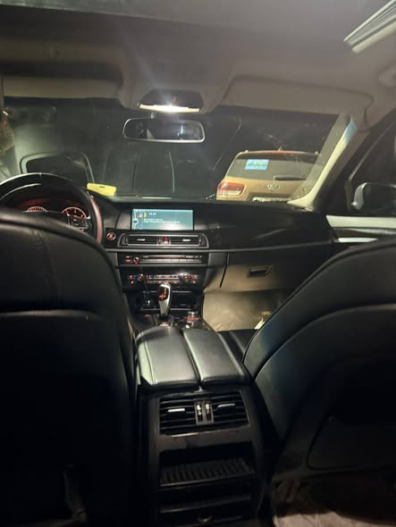 بي ام ٥٢٠ 2011 - صورة 4