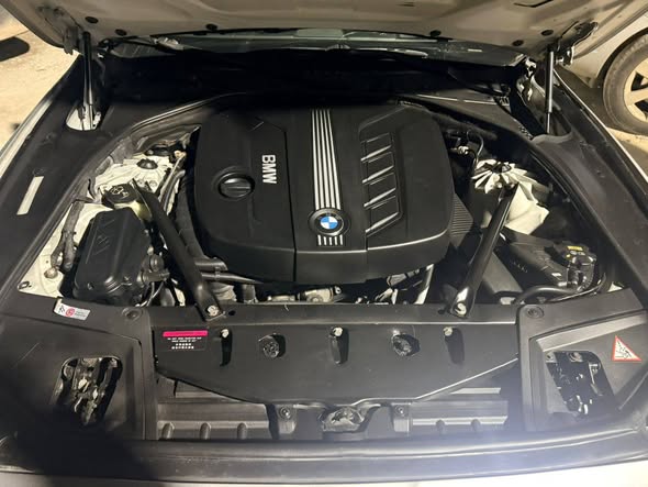 بي ام ٥٢٠ 2011 - صورة 5