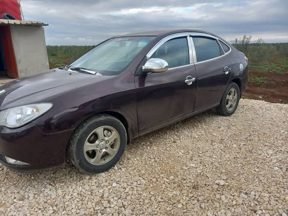 هيونداي افانتي 2008 - صورة 2