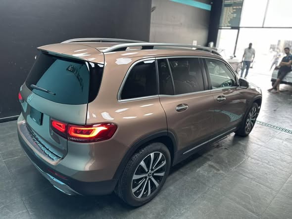 مرسيدس GLB 2023 - صورة 4