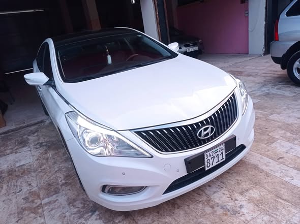 هيونداي ازيرا 2012 - صورة 4