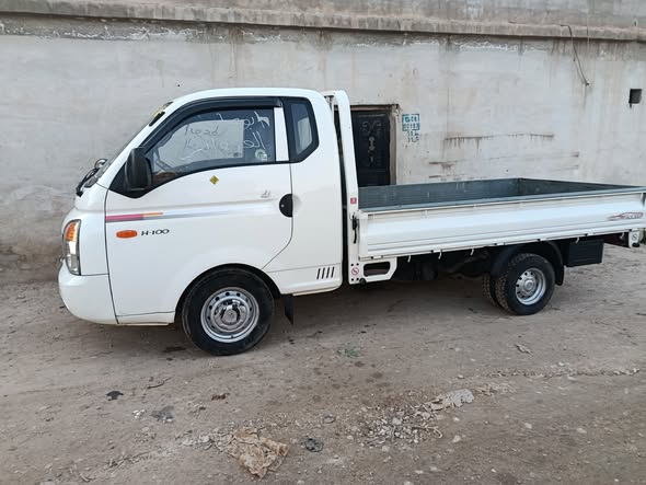 Hyundai H-100 2010 - صورة 3