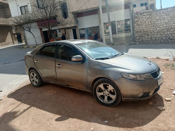 كيا فورتي 2010 - صورة 3