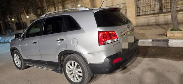 كيا سيرنتو 2010 - صورة 3