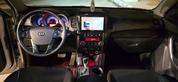 كيا سيرنتو 2010 - صورة 5