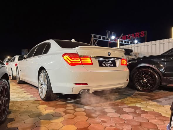 BMW 730 2012 - صورة 2