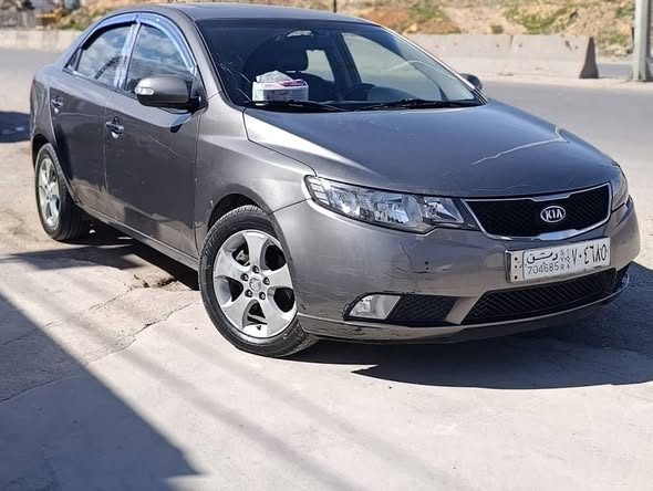 كيا فورتي 2010 - صورة 1