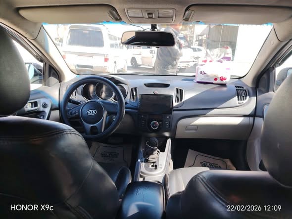 كيا فورتي 2010 - صورة 2