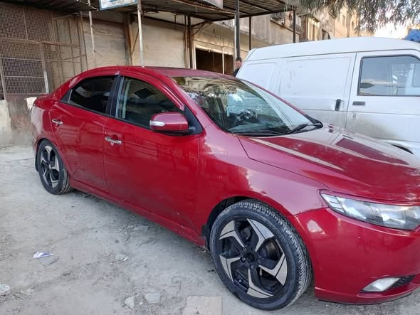 كيا فورتي 2010 - صورة 3