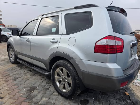 Ssangyong Mohave 2014 - صورة 3