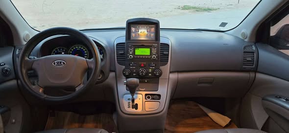 كيا كرنفال 2011 - صورة 5