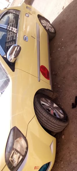 كيا ريو 2011 - صورة 3