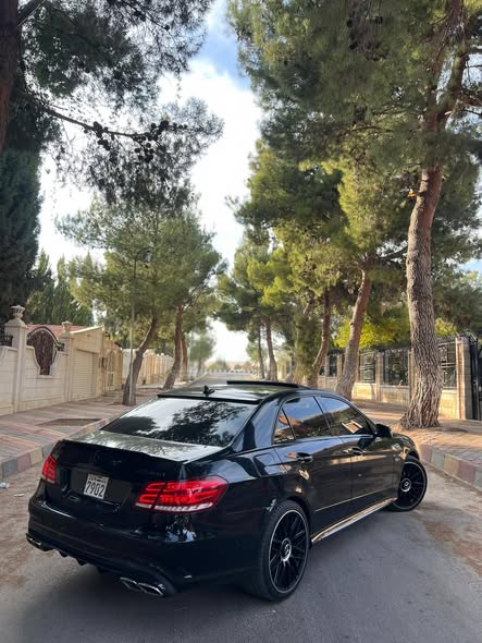 مرسيدس E350 2011 - صورة 2