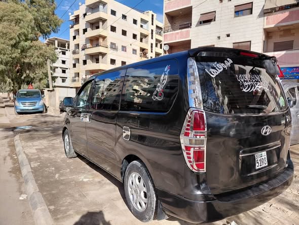 Hyundai H1 2011 - صورة 2