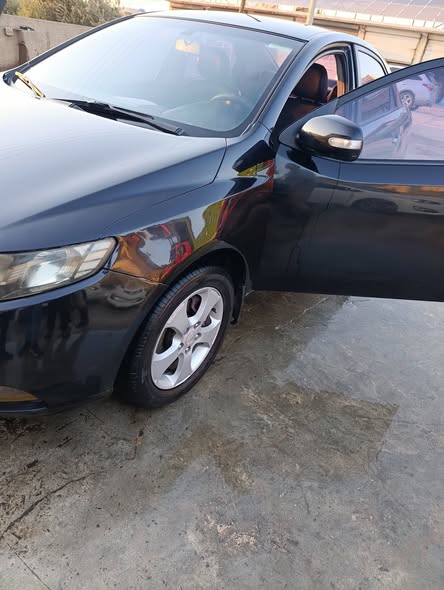 كيا فورتي 2010 - صورة 4