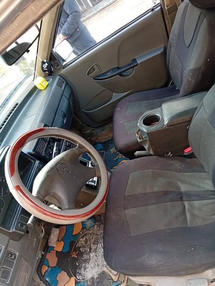 سابا سيفا 141 2004 - صورة 5