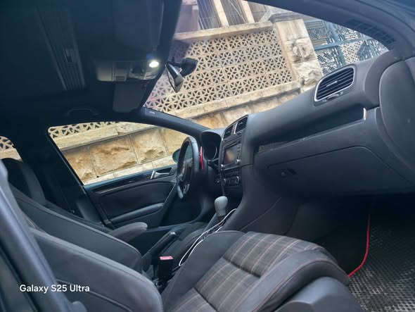 فولكس فاجن جولف جي تي آي 2012 - صورة 2