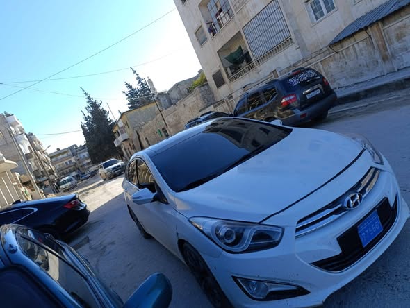 هيونداي آي 40 2011 - صورة 1