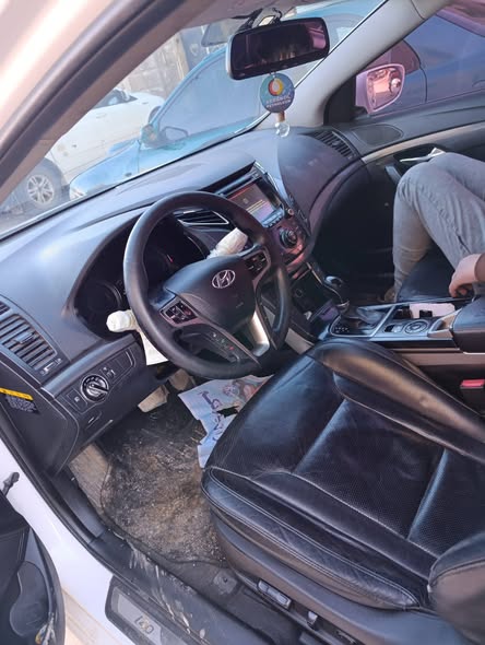 هيونداي آي 40 2011 - صورة 4