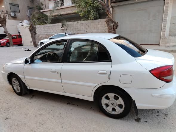 كيا ريو 2004 - صورة 2