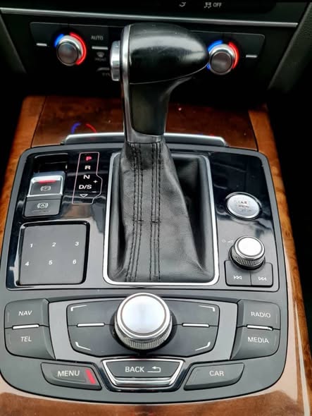 أودي A7 2014 - صورة 3