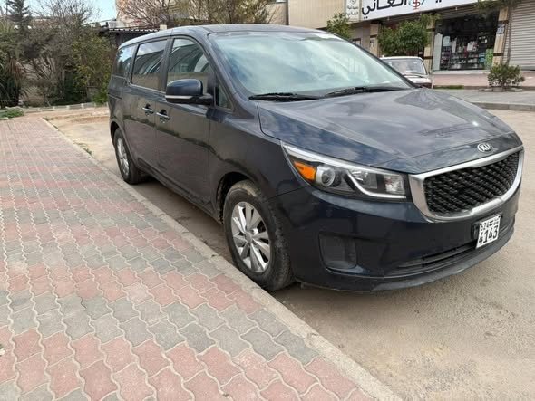 كيا سيدونا 2017 - صورة 3