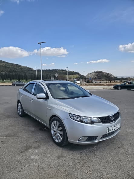 كيا فورتي 2010 - صورة 3