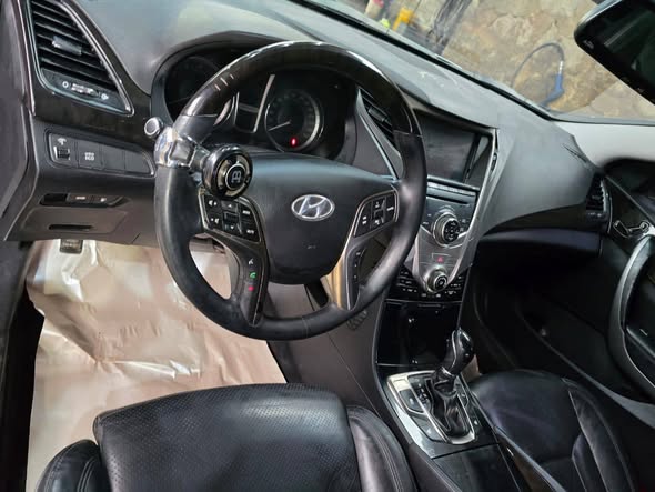 Hyundai Azera Grandeur 2011 - صورة 5