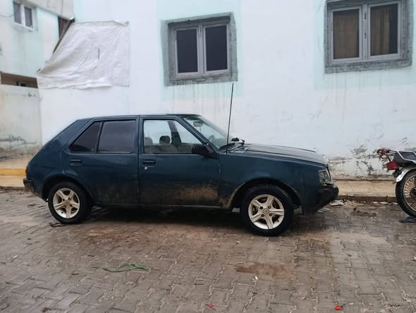 ميتسوبيشي لانسر 1983 - صورة 1