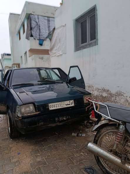 ميتسوبيشي لانسر 1983 - صورة 3