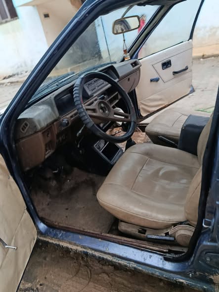 ميتسوبيشي لانسر 1983 - صورة 4