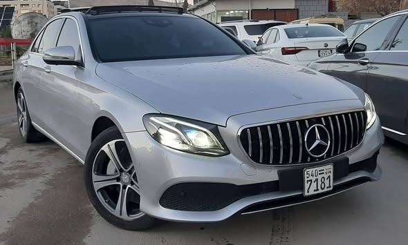 مرسيدس e300 2018 - صورة 4