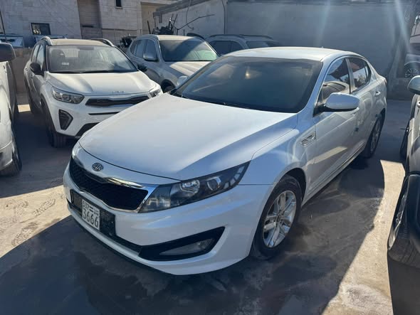 كيا K5 2011 - صورة 2