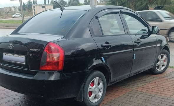 هونداي اكسنت 2010 - صورة 4