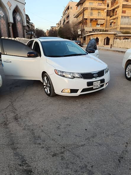 كيا فورتي 2011 - صورة 5