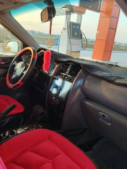 هيونداي سانتافي 2005 - صورة 5