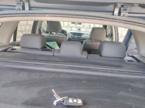 بي إم دبليو إكس ون 2012 - صورة 3