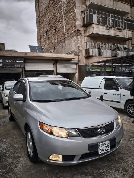 كيا فورتي 2011 - صورة 2