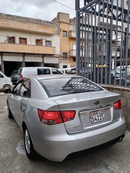 كيا فورتي 2011 - صورة 3