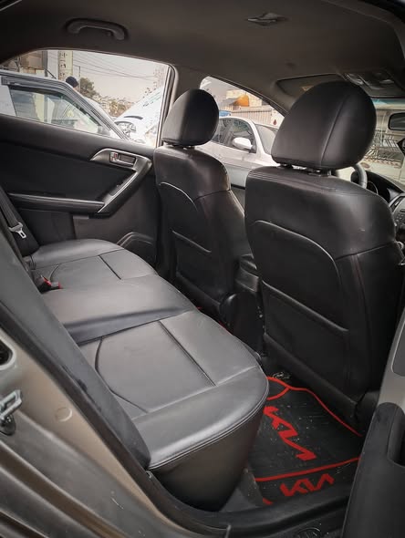 كيا فورتي 2011 - صورة 4