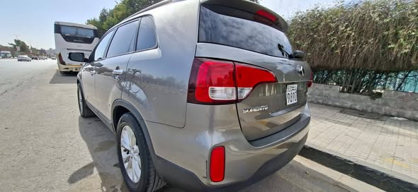 كيا سورنتو 2015 - صورة 5