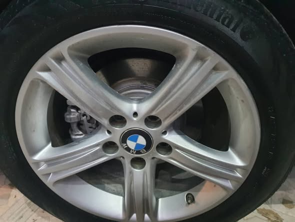 BMW 328i 2014 - صورة 2