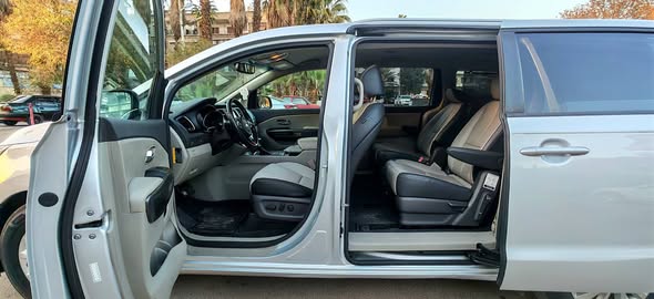 كيا سيدونا 2017 - صورة 4