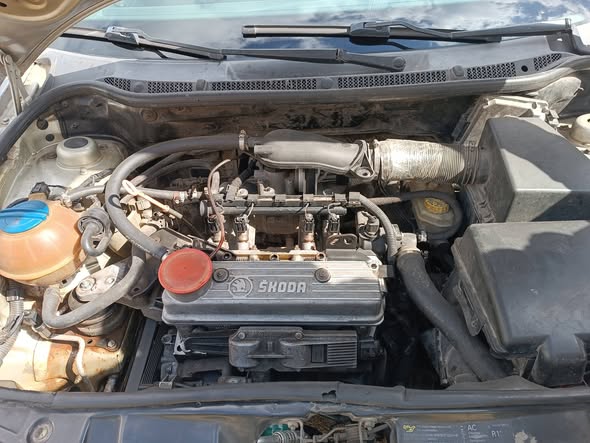 سكودا فابيا 2004 - صورة 4